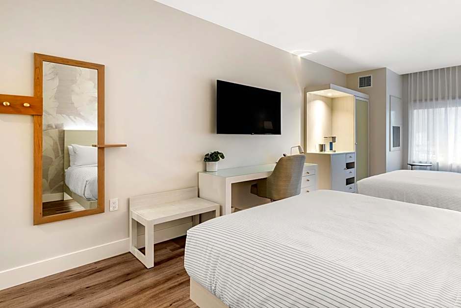 Cambria Hotel Calabasas - Malibu