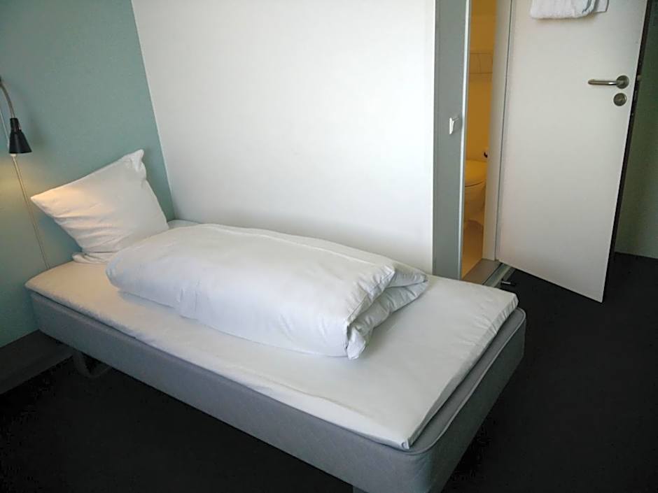 Motel X