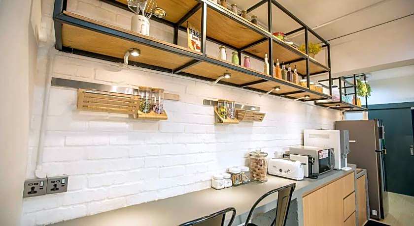 Homy Seafront Hostel