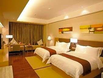 2 Twin Beds Deluxe Room