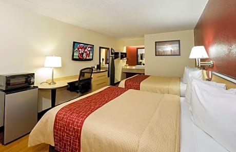 Deluxe Room with Two Queen Beds Smoke Free