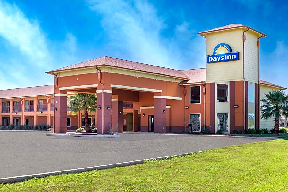 Photo 1 of 30 of Days Inn by Wyndham Dilley