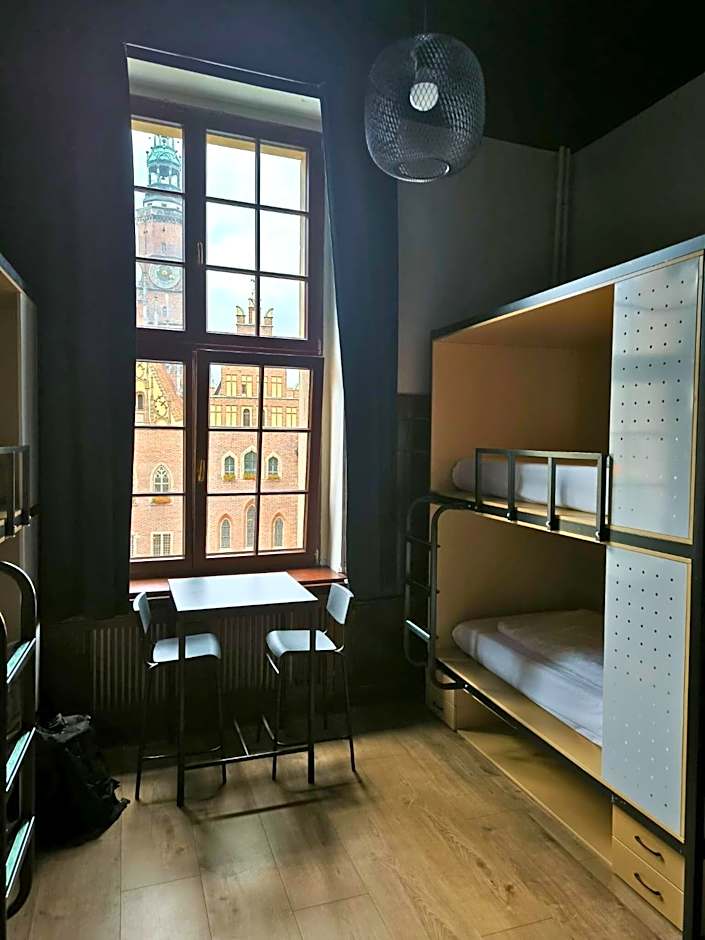RYNEK 30 Hostel