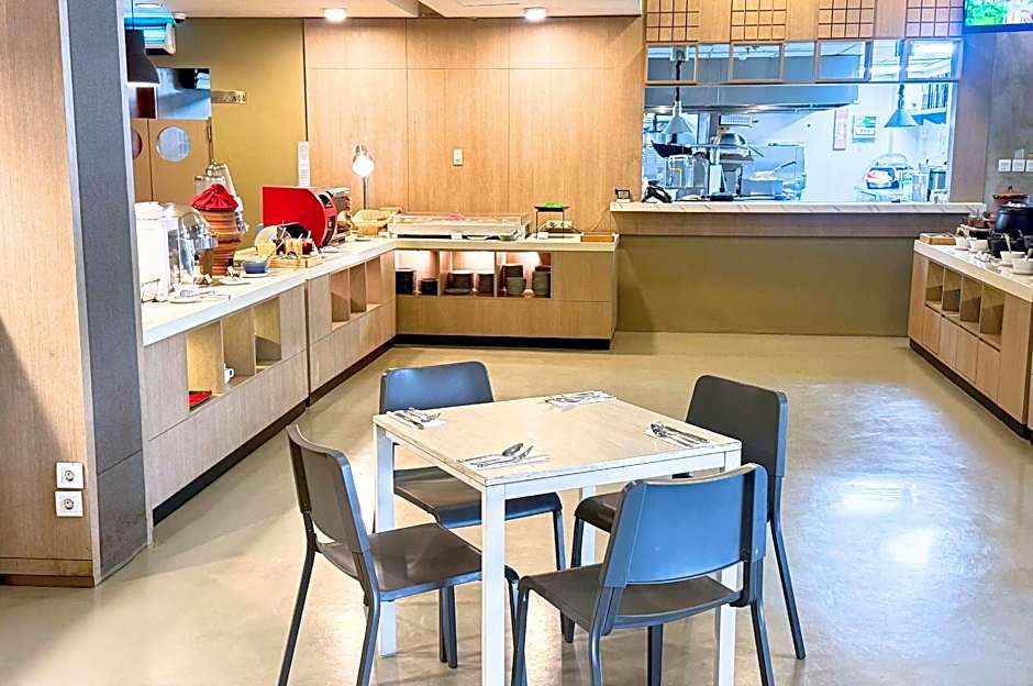 Swiss-Belexpress Cilegon