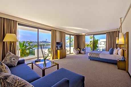 Premium Suite with River View