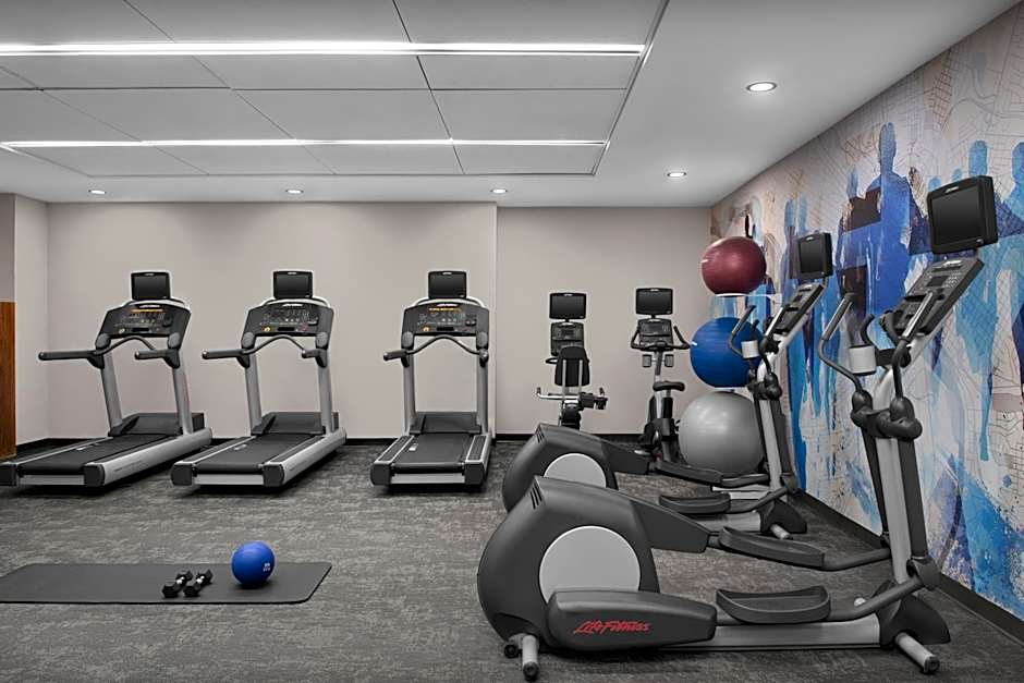 Courtyard by Marriott Richmond Downtown