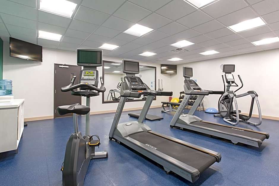 Holiday Inn Express & Suites Lincoln I - 80 By IHG