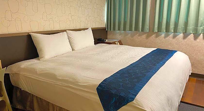 Gene Long Haiy Att Hotel