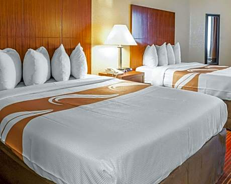 Queen Room with Two Queen Beds - Smoking