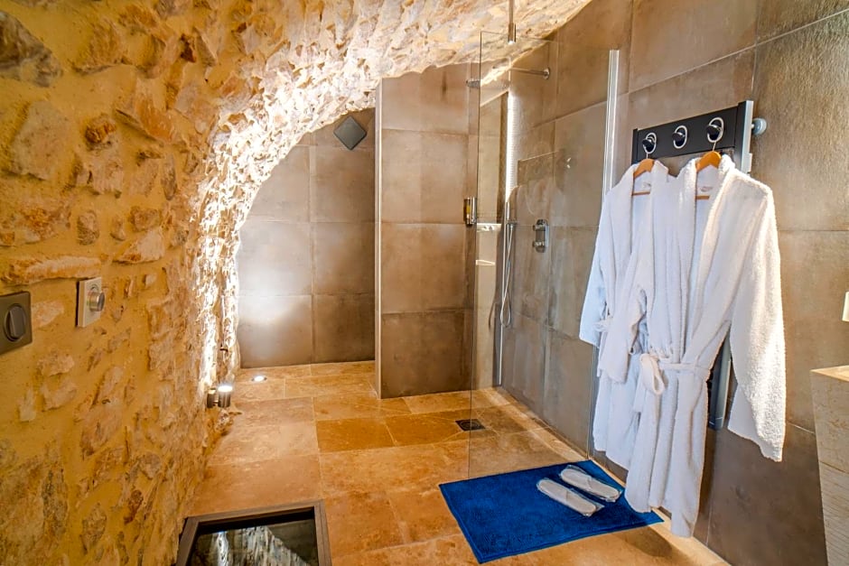 Chambre d'hôte avec SPA privatif domaine les nuits envôutées - Gard