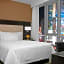 Hilton Garden Inn Times Square Central