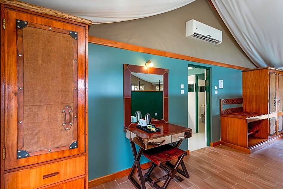 Chobe Safari Lodge-East Africa Uganda