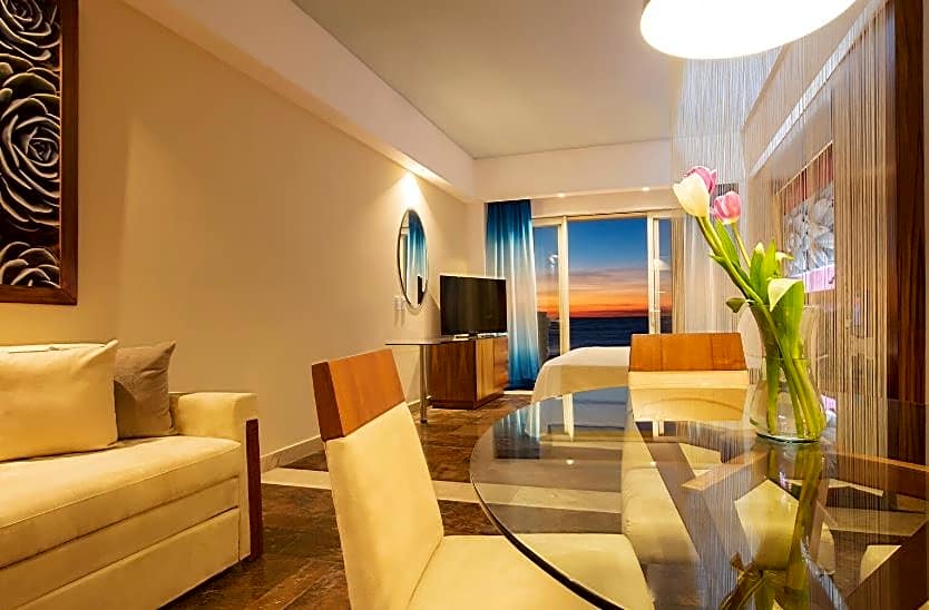 BelAir SunClub Cabos by Krystal Grand