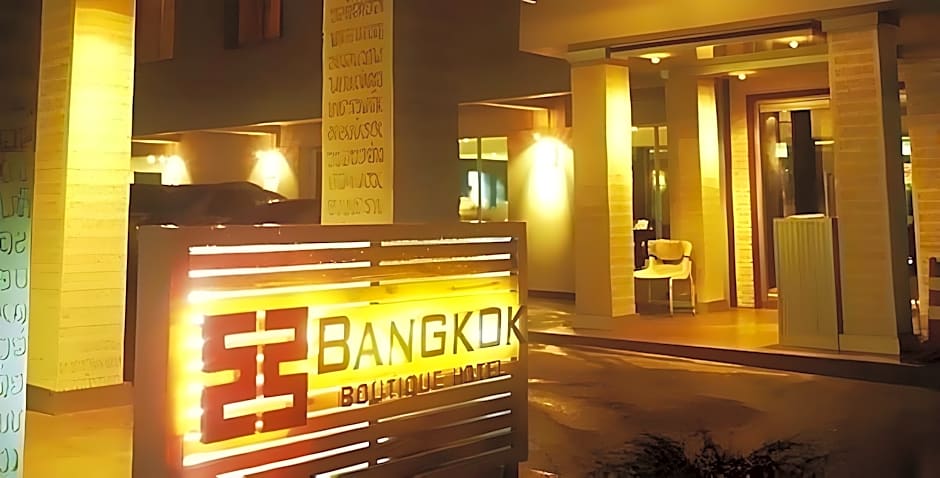 YOLO Bangkok Boutique Hotel