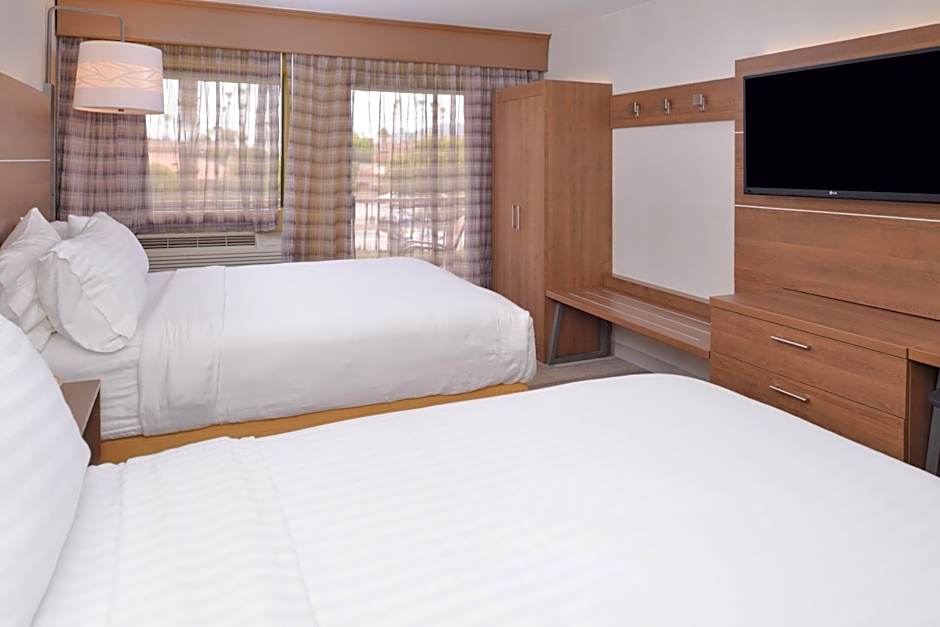 Holiday Inn Express Palm Desert By IHG
