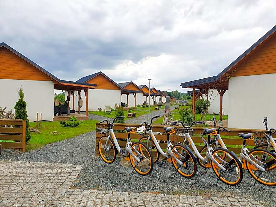 Zakatek Baltyku - domki nad morzem i jeziorem