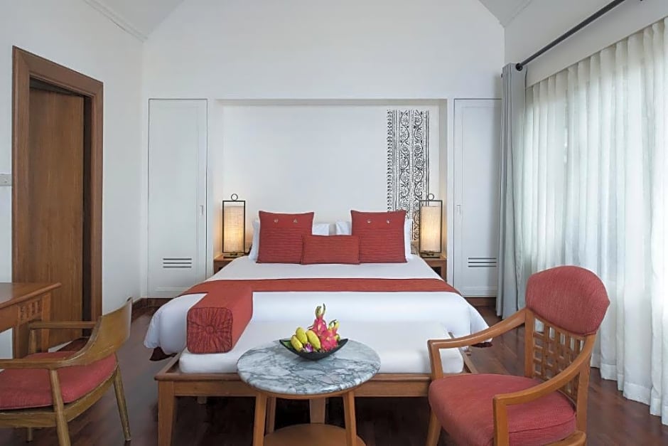 Photo 1 of 2 of Deluxe Villa 1 King Bed, Ocean View