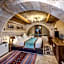 Cappa Via Cave Hotel