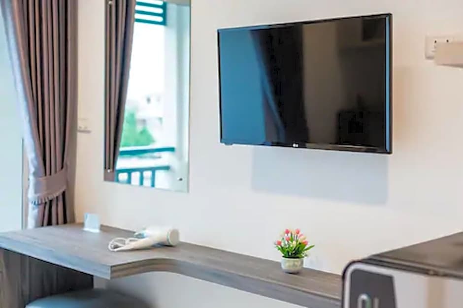 Evergreen Suite Hotel