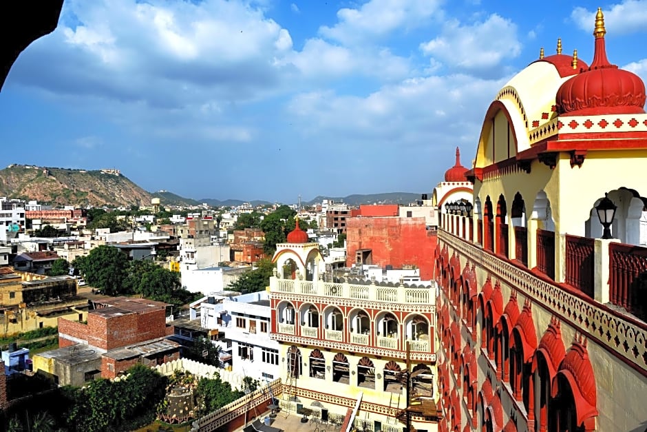 Fort Chandragupt Hotel