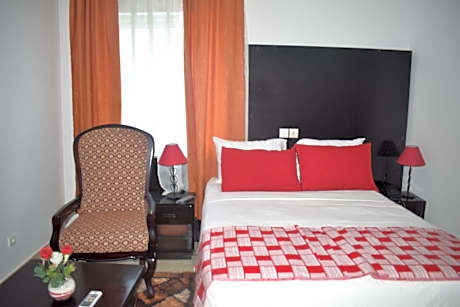 Double Room with Balcony and Sea View