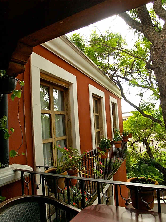Hotel Ana Catalina and Suites