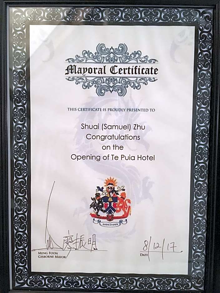 Te Puia Hot Springs Hotel