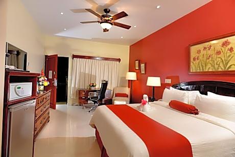 Deluxe King Room - Non-Smoking