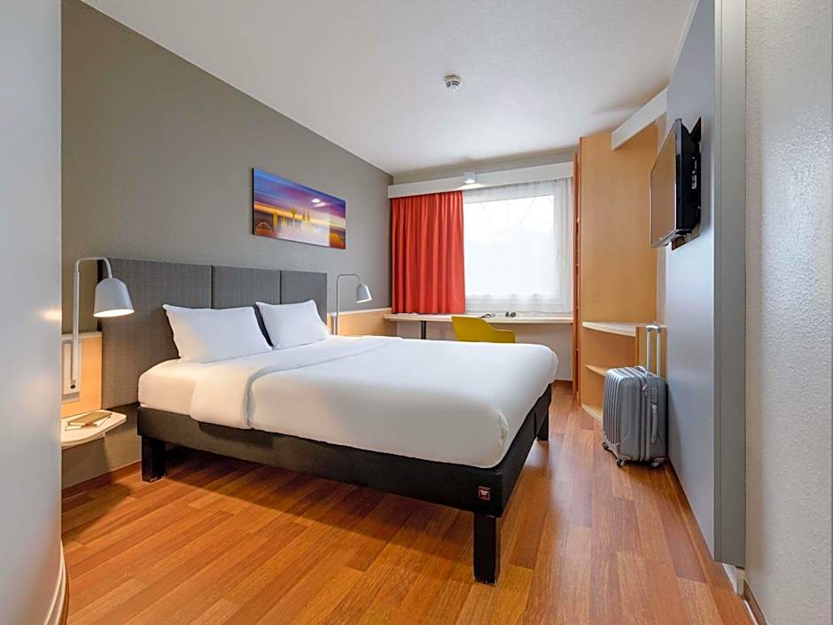 ibis Hotel Köln Airport