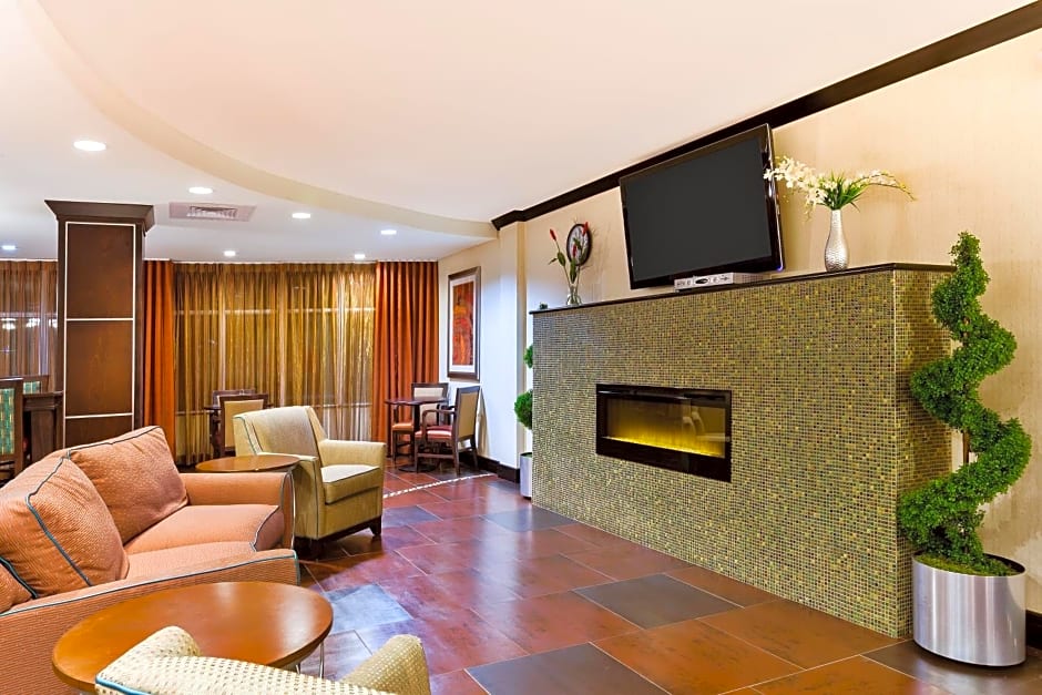 Holiday Inn Express and Suites Alpine By IHG