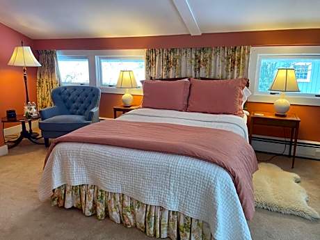 Queen Room with Balcony