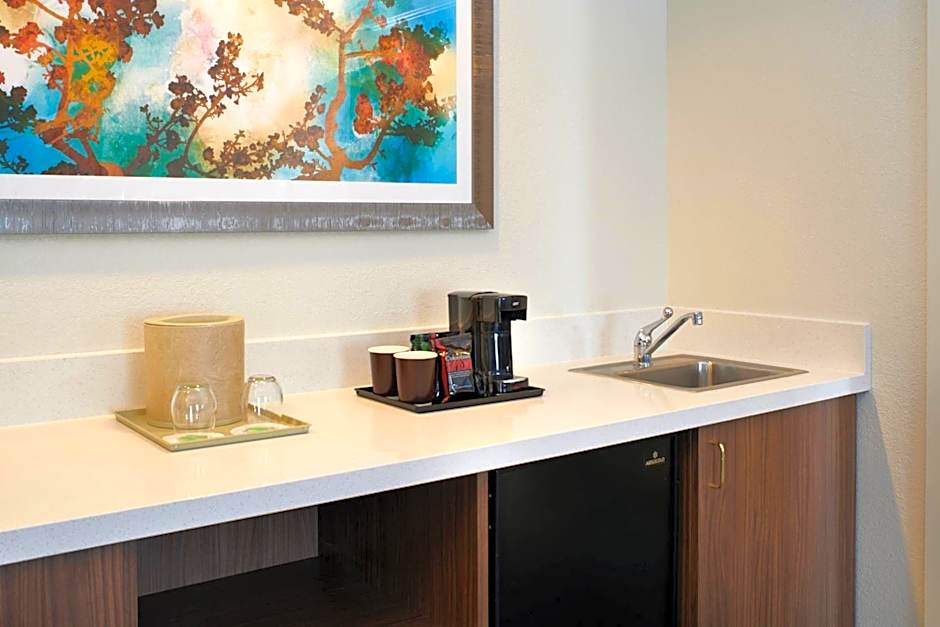 Courtyard by Marriott Kansas City Overland Park/Convention Center