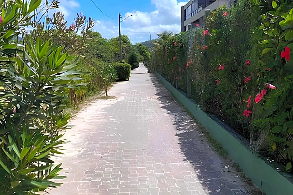 Férias na praia c/ piscina e espaço de lazer