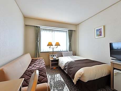 Single Room with Sofa Bed - Non-Smoking