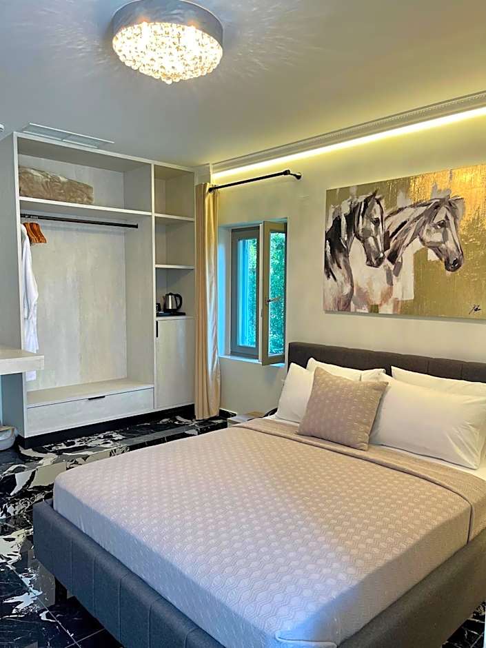 Aesthesis Arxontiko Luxury Rooms