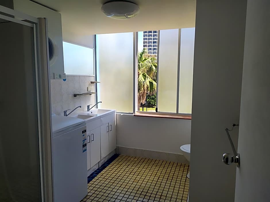 Quarterdeck Apartments