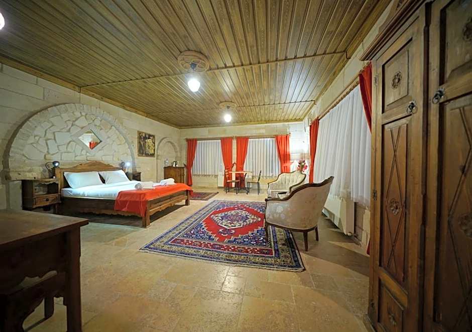 ShoeString Stone House