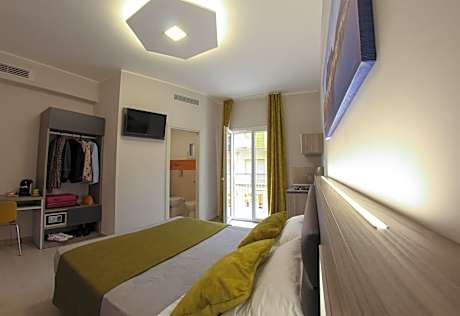 Deluxe Double Room with Balcony