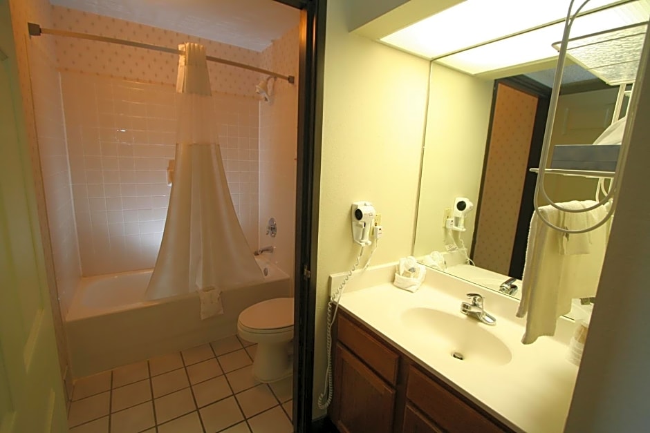 All Season Suites
