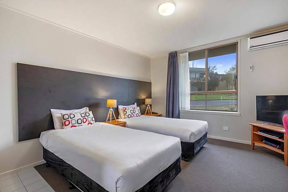 Knox International Hotel and Apartments