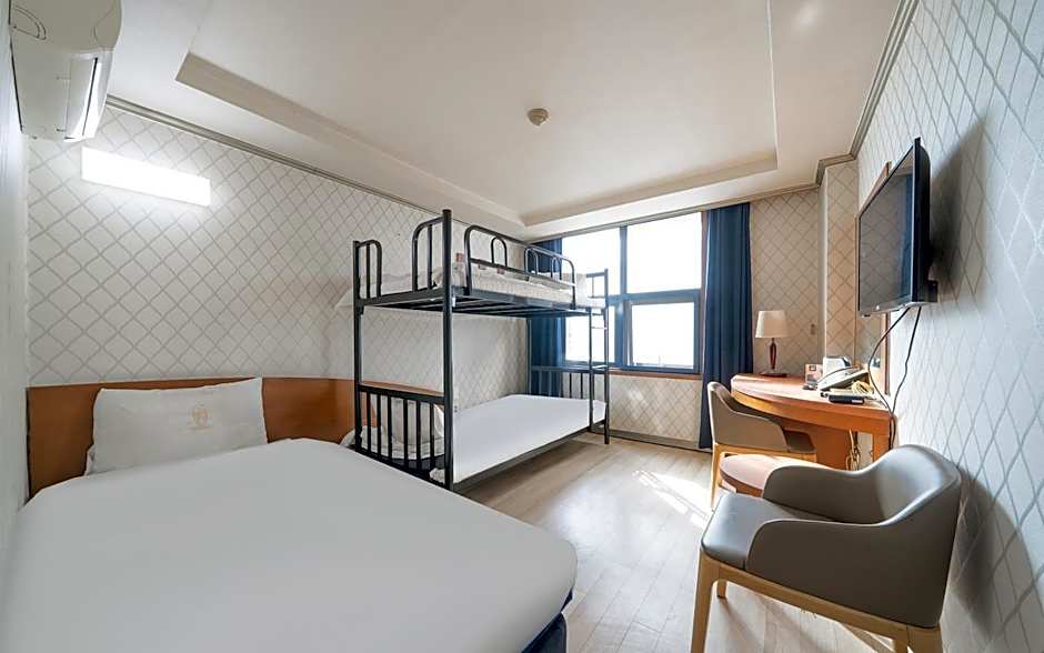 Hotel Busan Station 102