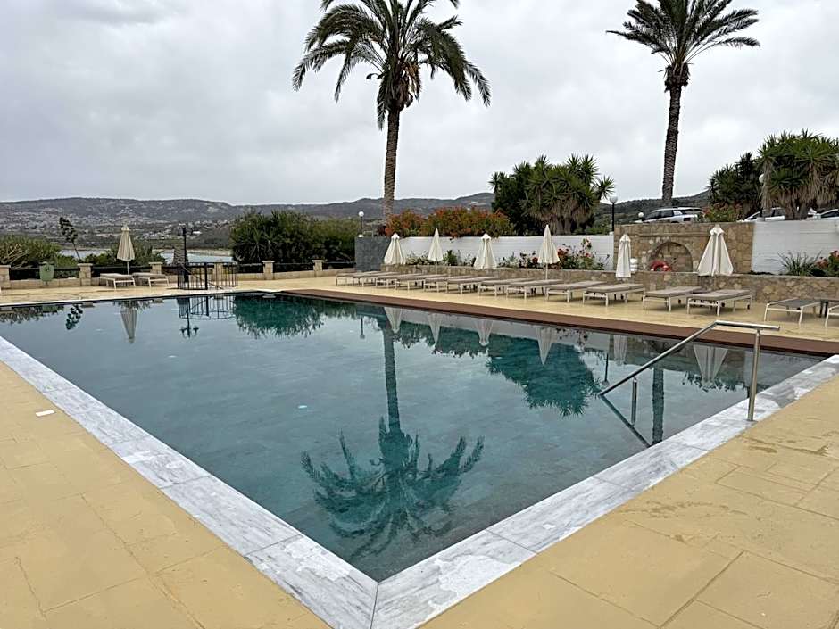 Vrachia Beach Hotel & Suites - Adults Only