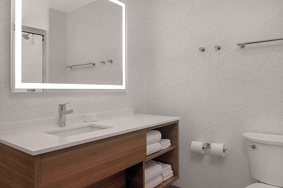 Home2 Suites by Hilton Sheboygan