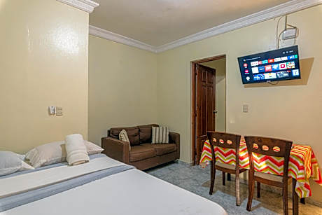 Tropical Island Apartahotel