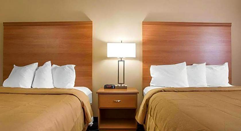 Quality Inn Ottawa near Starved Rock State Park