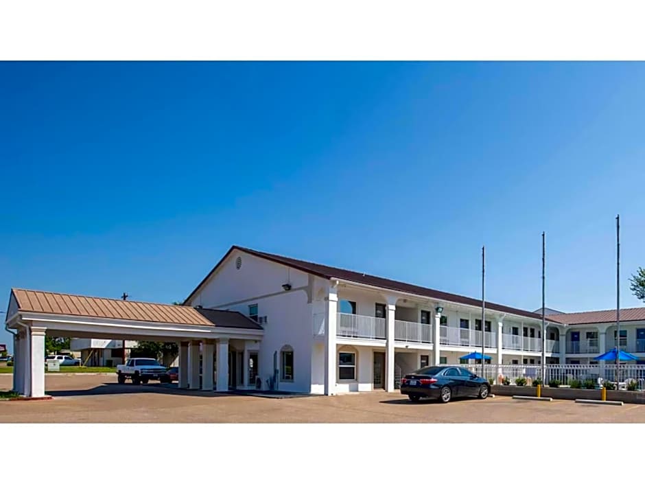 Studio 6-Bryan, TX - University Area
