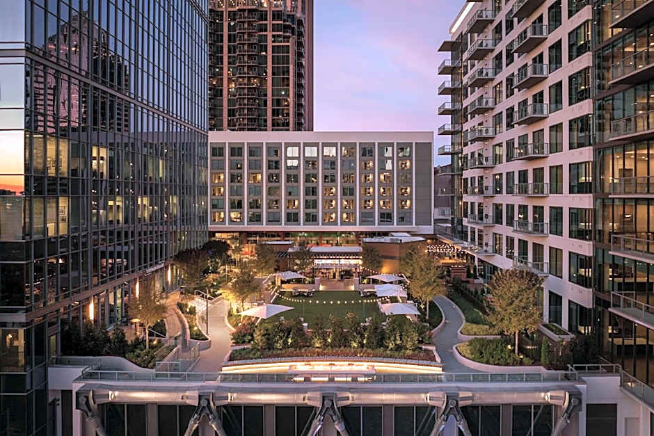 Epicurean Atlanta, Autograph Collection