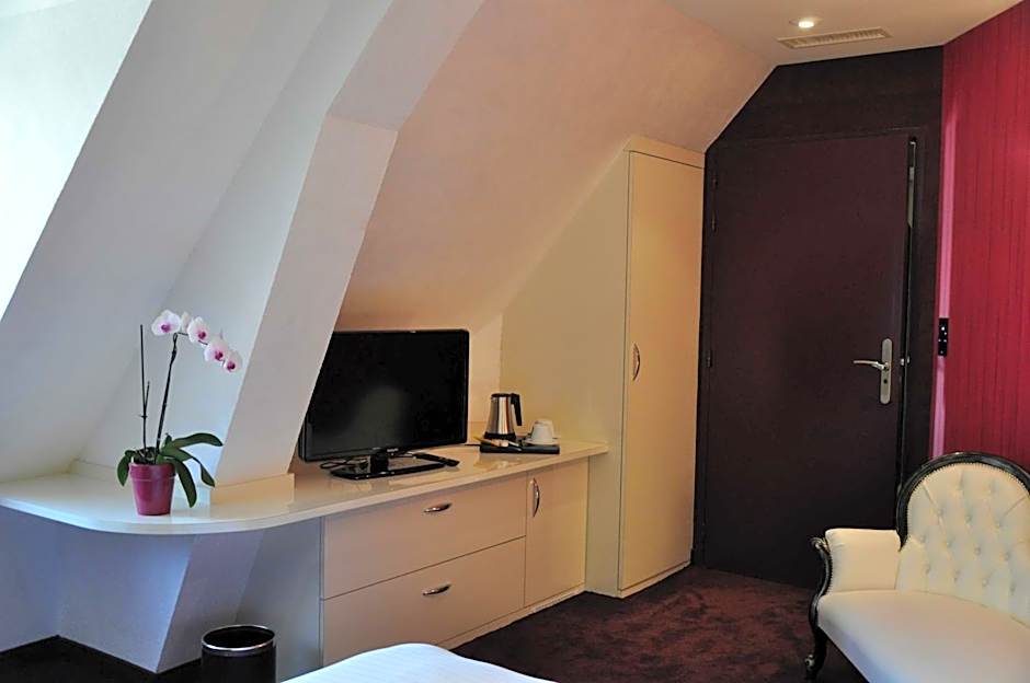 Le Domaine Des Chevaliers De Malte Hotel