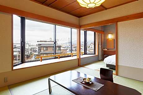 Japanese Western Style Room with 2 Semi-Double Beds - Non-Smoking