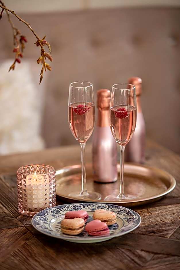 Zenzez Hotel & Lounge